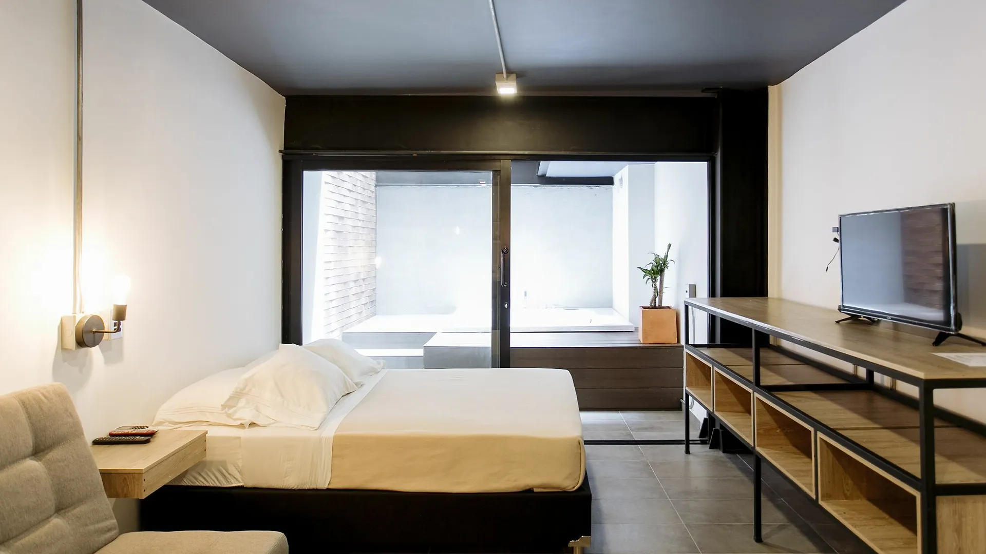 ***  Soy Local Provenza Aparthotel Medellin Colombia
